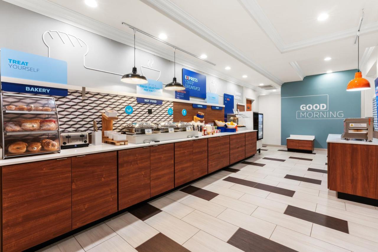 Holiday Inn Express & Suites Klamath Falls Central By Ihg Bagian luar foto