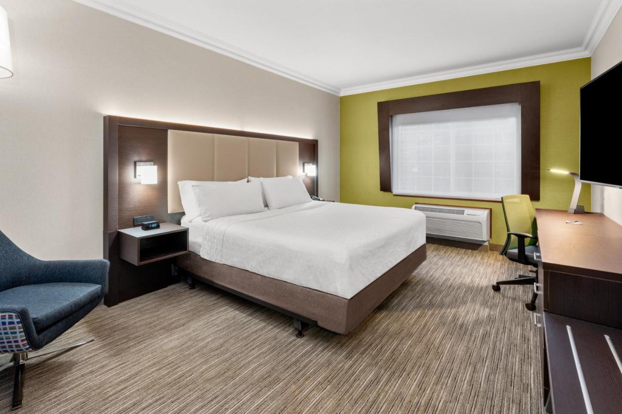Holiday Inn Express & Suites Klamath Falls Central By Ihg Bagian luar foto