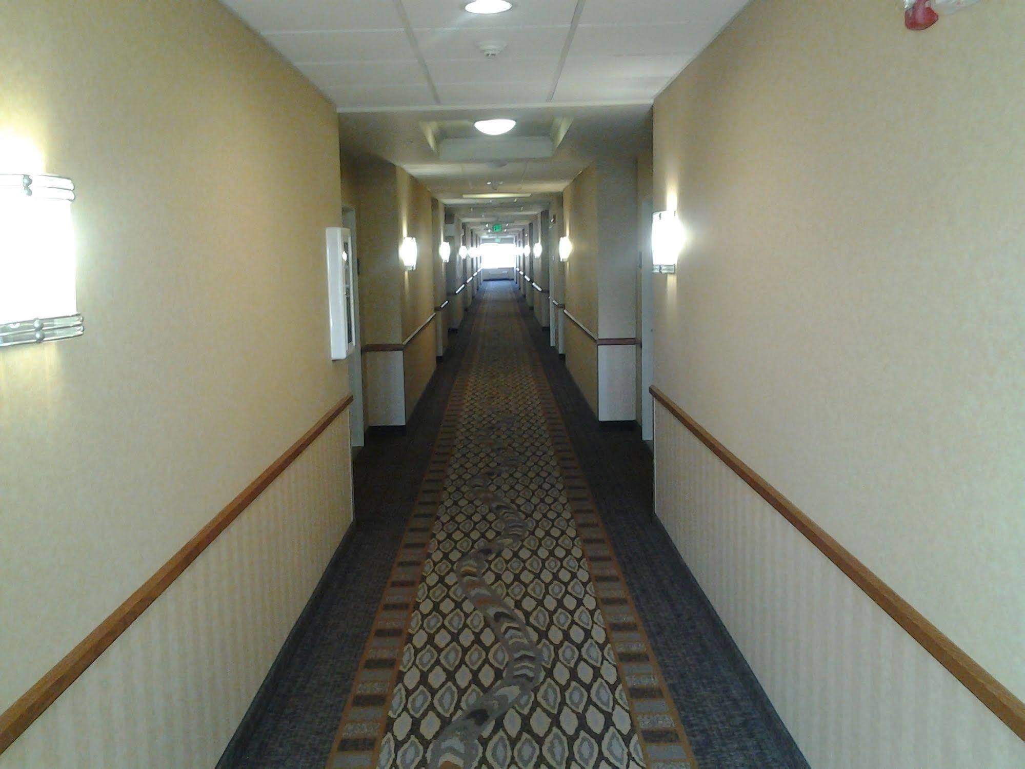 Holiday Inn Express & Suites Klamath Falls Central By Ihg Bagian luar foto