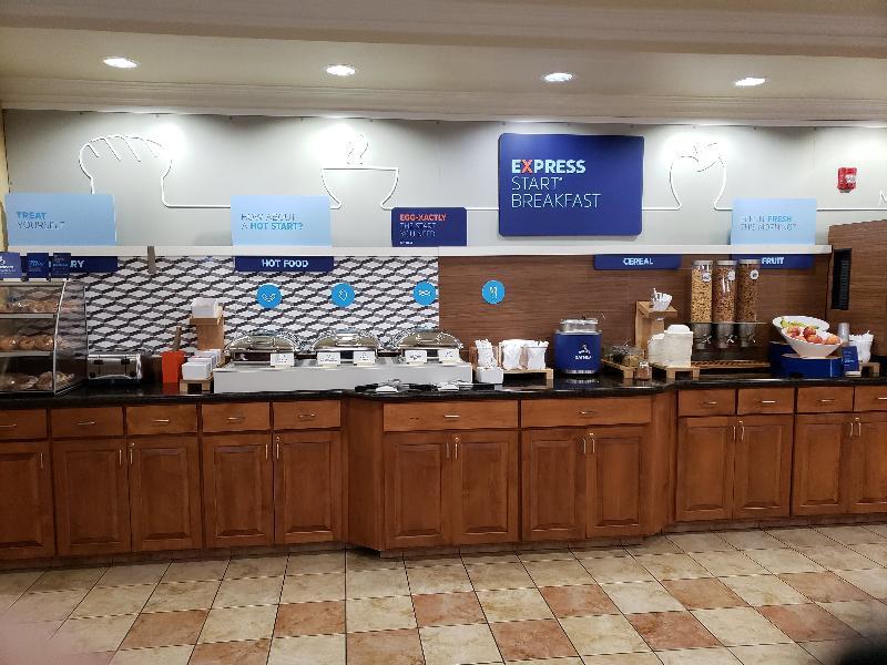 Holiday Inn Express & Suites Klamath Falls Central By Ihg Bagian luar foto