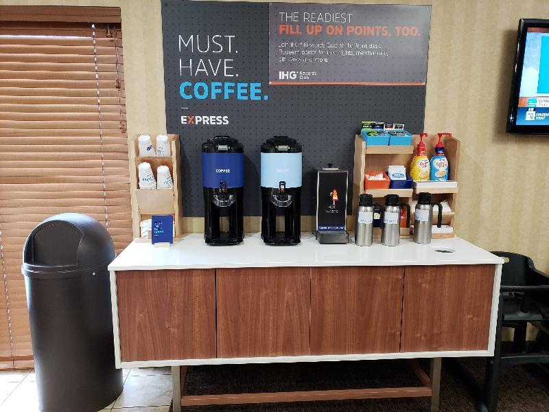 Holiday Inn Express & Suites Klamath Falls Central By Ihg Bagian luar foto